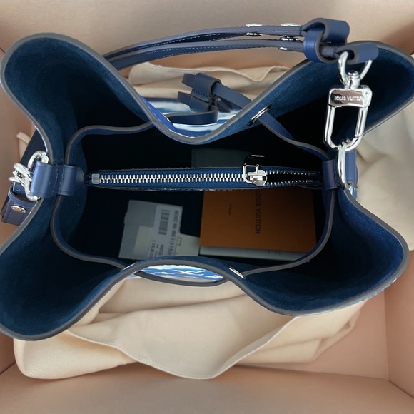 Louis Vuitton Monogram Escale Neonoe MM Blue BRAND NEW NEVER WORN with box - Picture 4 of 4